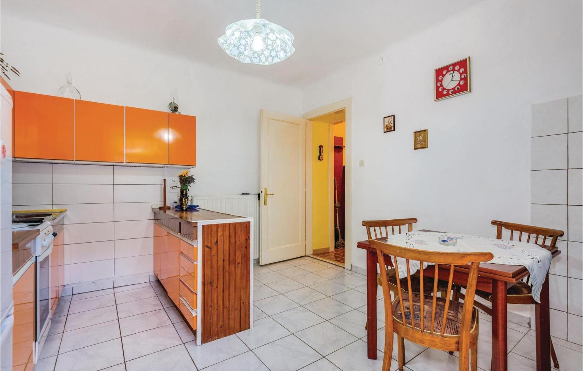 1 Bedroom Beautiful Apartment In Bakar Buitenkant foto