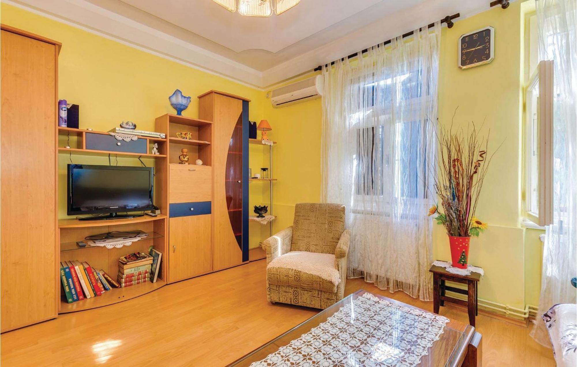 1 Bedroom Beautiful Apartment In Bakar Buitenkant foto